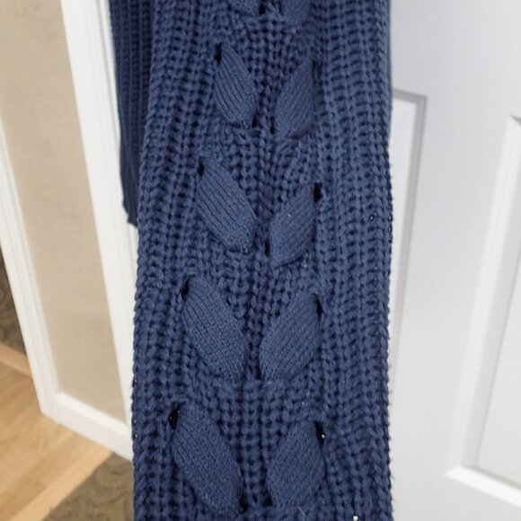 Time and True Size Medium 8-10 - Picture 5 of 5